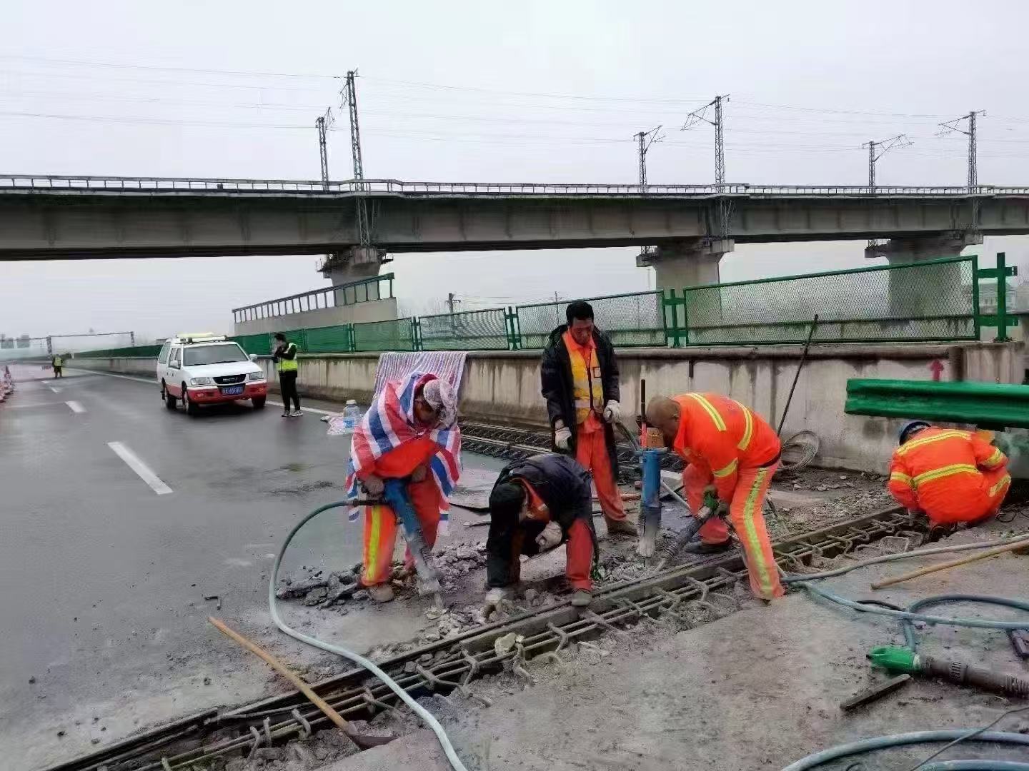 盱眙桥梁伸缩缝抢修料